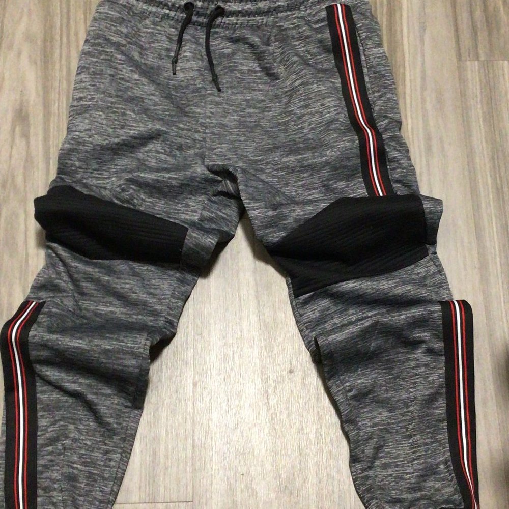 SPORTS JOGGERS FASHION PANTS MENS GREY BLACK WITH STRIPE MEDIUM
